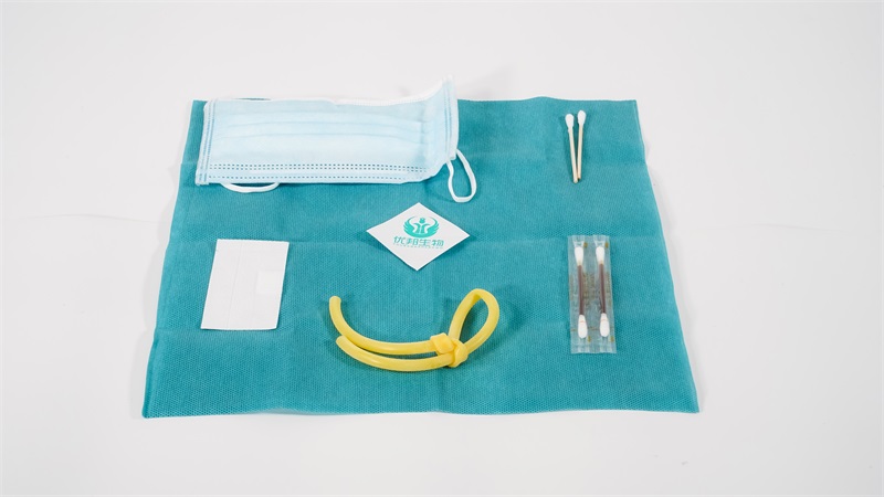 一次性使用输液护理包.jpg